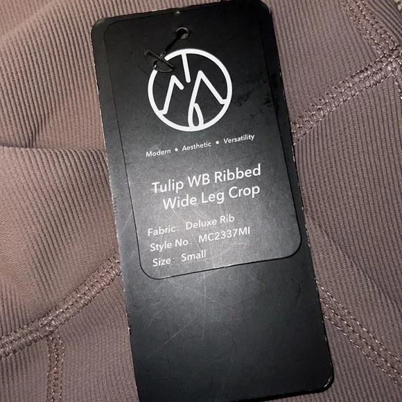 NWT Move Theology Tulip WB Ribbed Wide Leg Crop Size Small - Picture 5 of 6